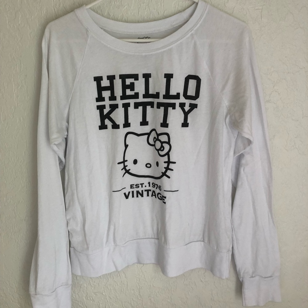 Large HelloKitty Sanrio pullover sweater